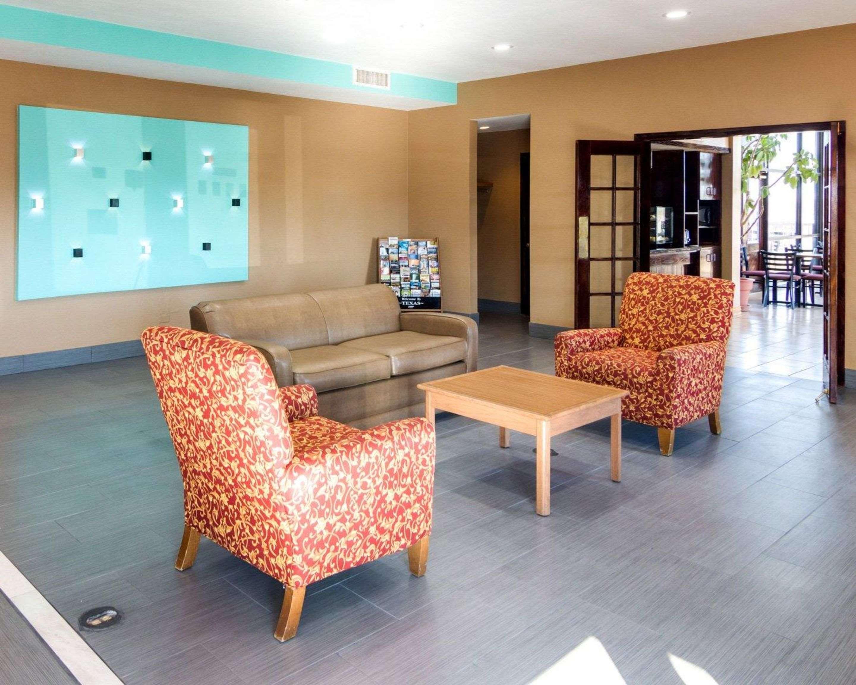 อีโคโน ลอดจ์ เนียร์ วิชิตา ฟอลล์ อีเวนต์ เซ็นเตอร์ Motel วิชิตาฟอลส์ ภายนอก รูปภาพ