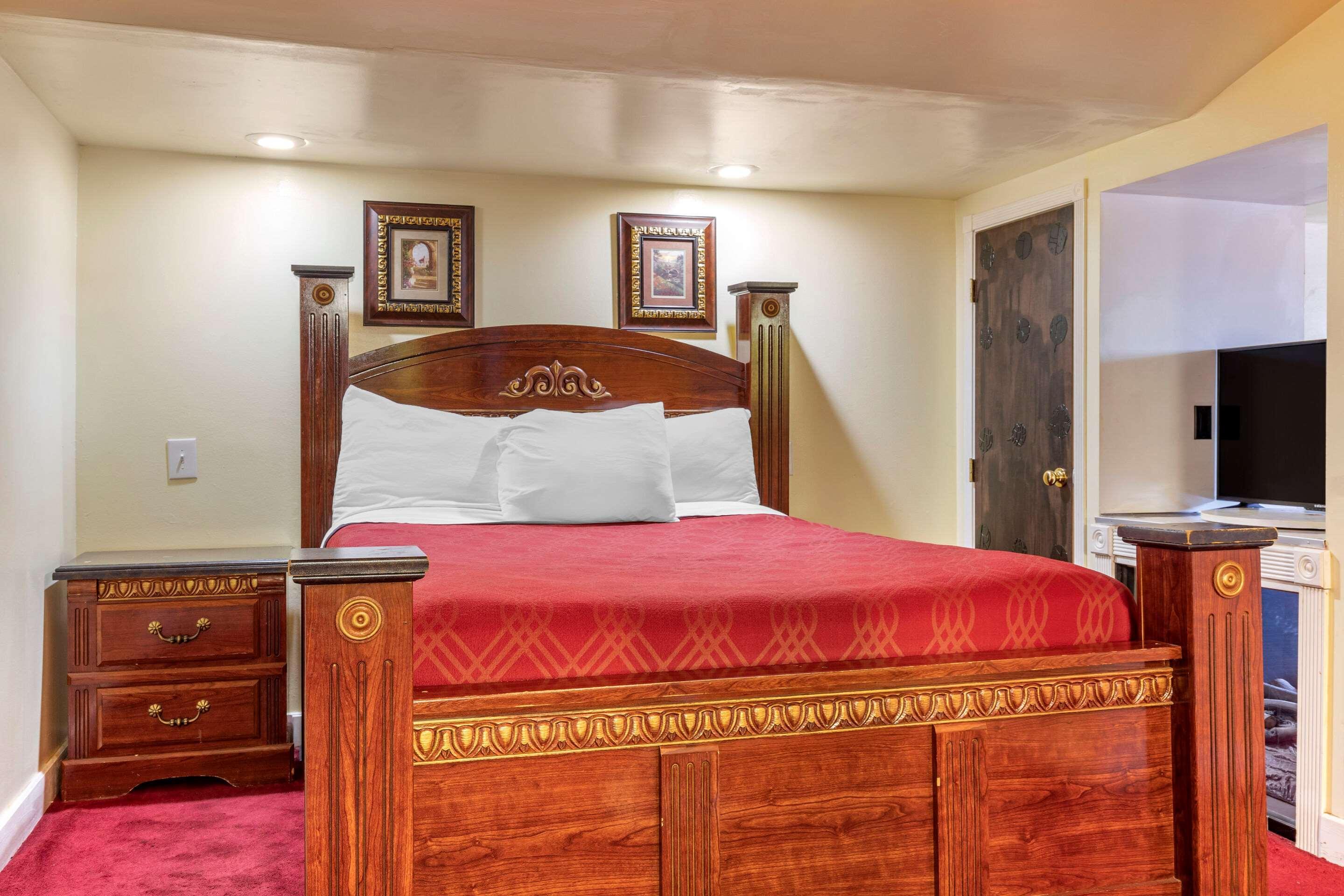 อีโคโน ลอดจ์ เนียร์ วิชิตา ฟอลล์ อีเวนต์ เซ็นเตอร์ Motel วิชิตาฟอลส์ ภายนอก รูปภาพ
